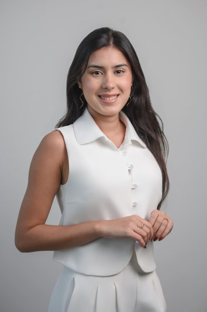 Dra. Kailany Berbel Advogada de Negociação